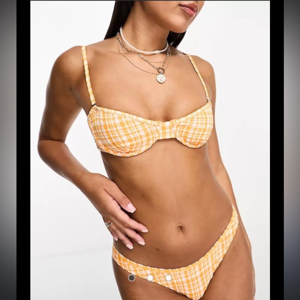 Bershka Vibrant Checkered Bikini SET in Orange and White